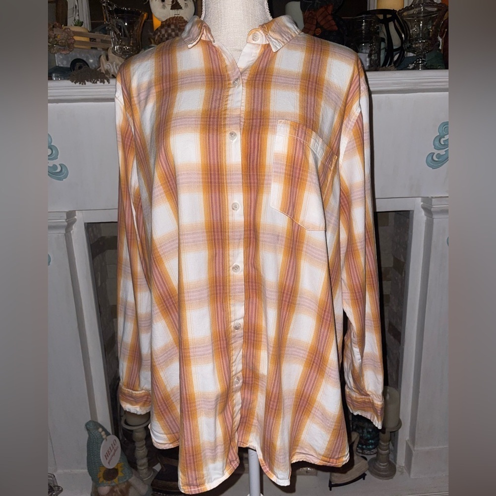 Universal Thread goods co. Orange Cream Plaid button down top  EUC Size XXL